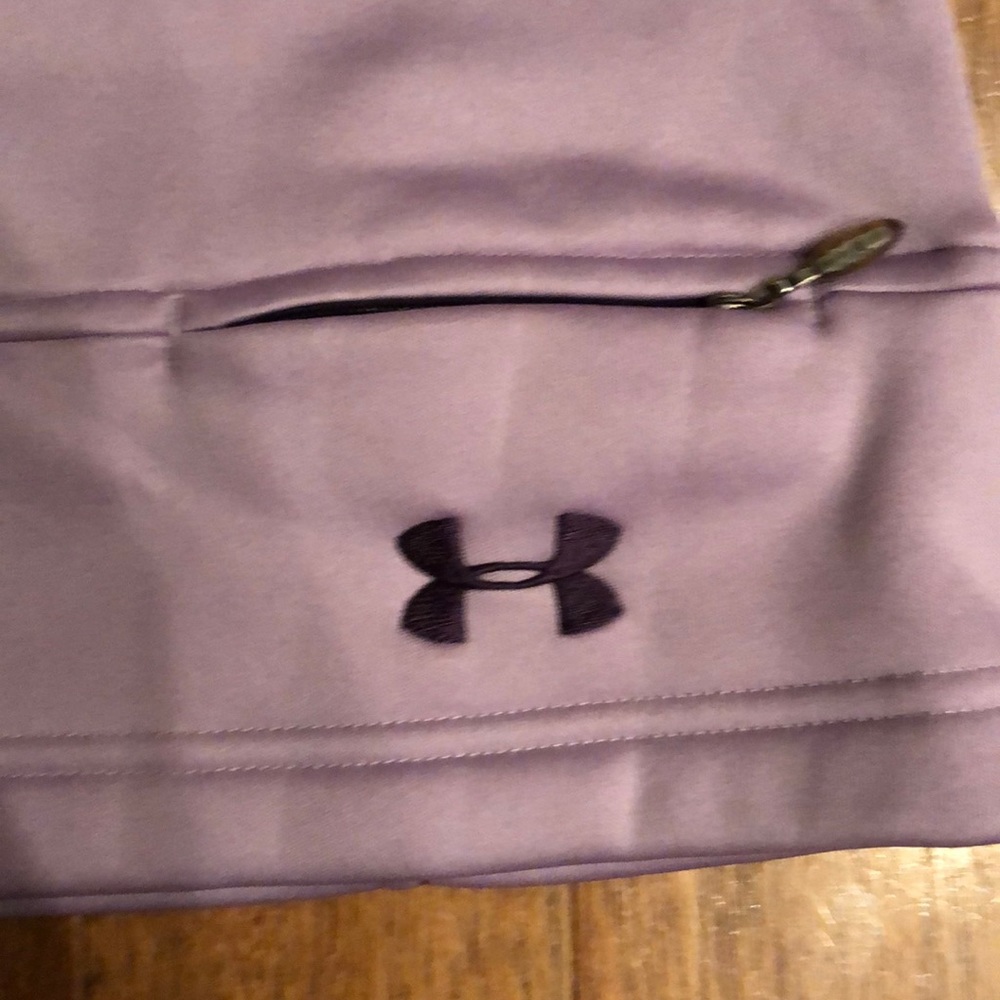 Under Armour semi fitted small purple top - Picture 4 of 8